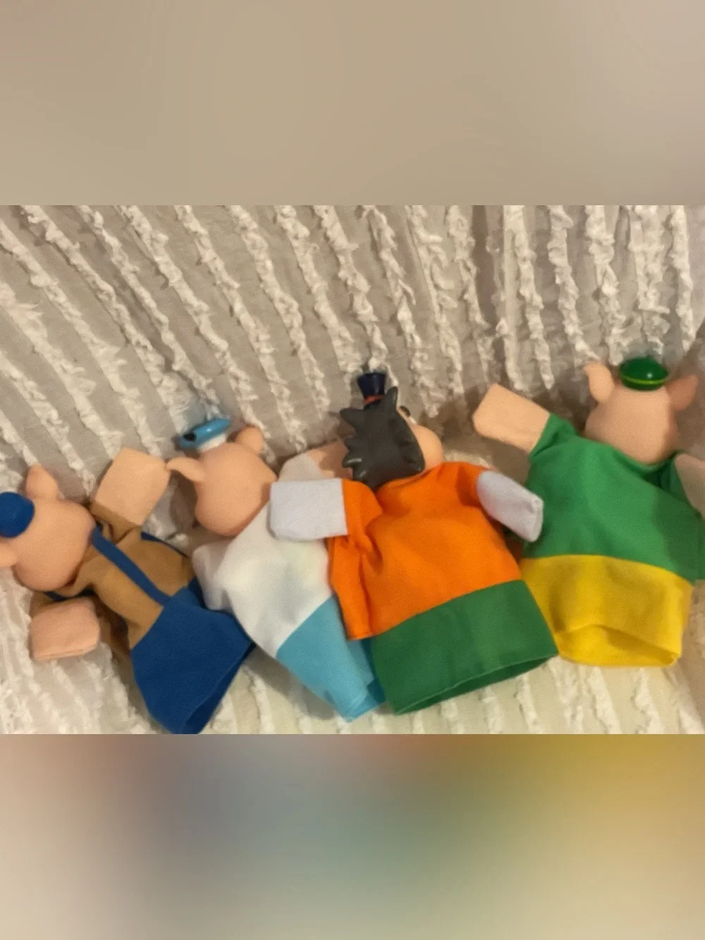 Plush Three Little Pigs and Wolf Finger Puppets - Colorful Set